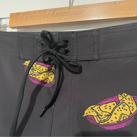 NWT RVCA Burrito Boardshorts size 34 - Picture 4 of 7